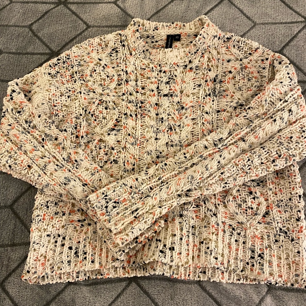 moon&madison sweater! - Picture 2 of 5